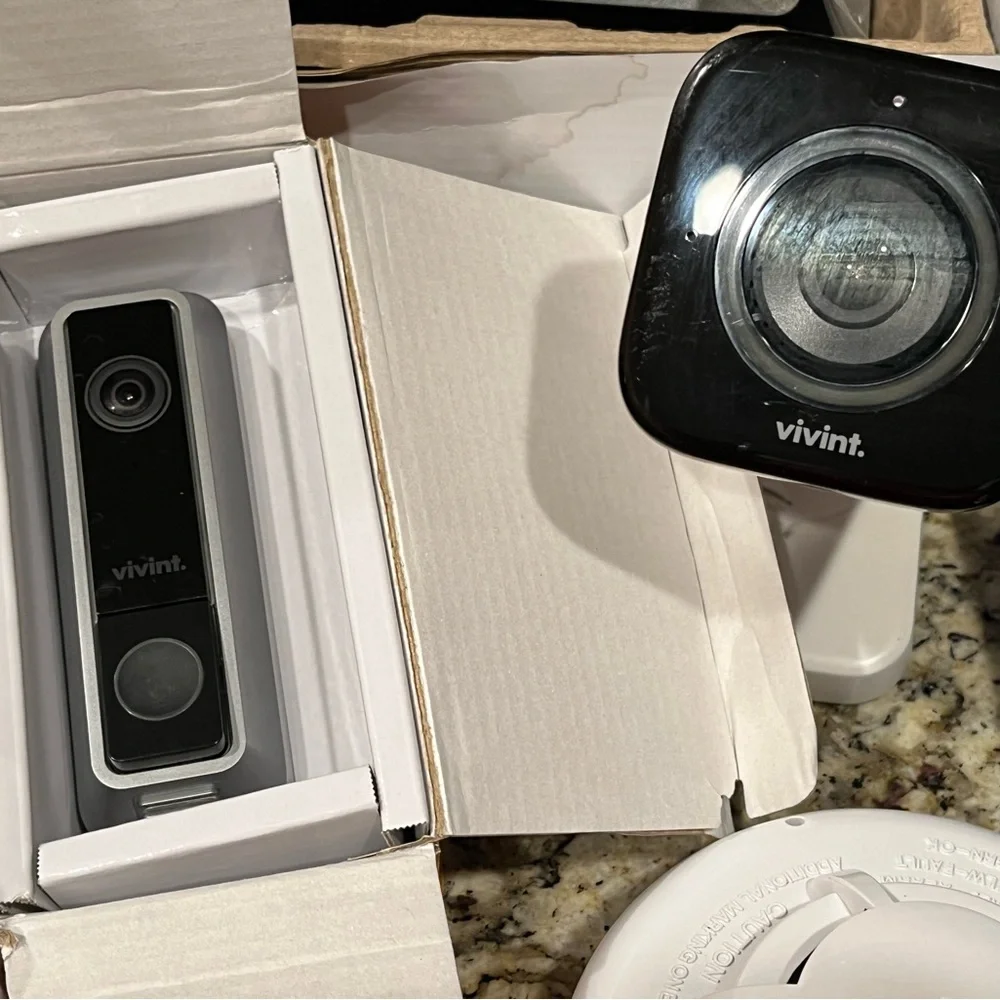 Home security system - Picture 5 of 8
